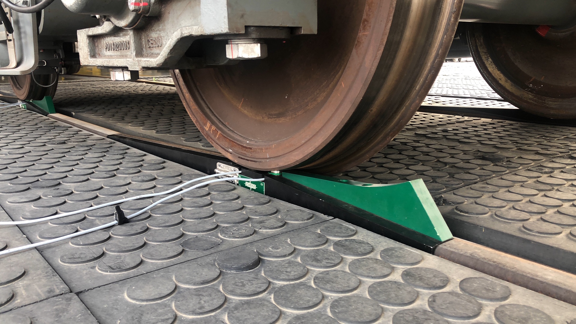 Wheel\rail Interface system - POWERVE