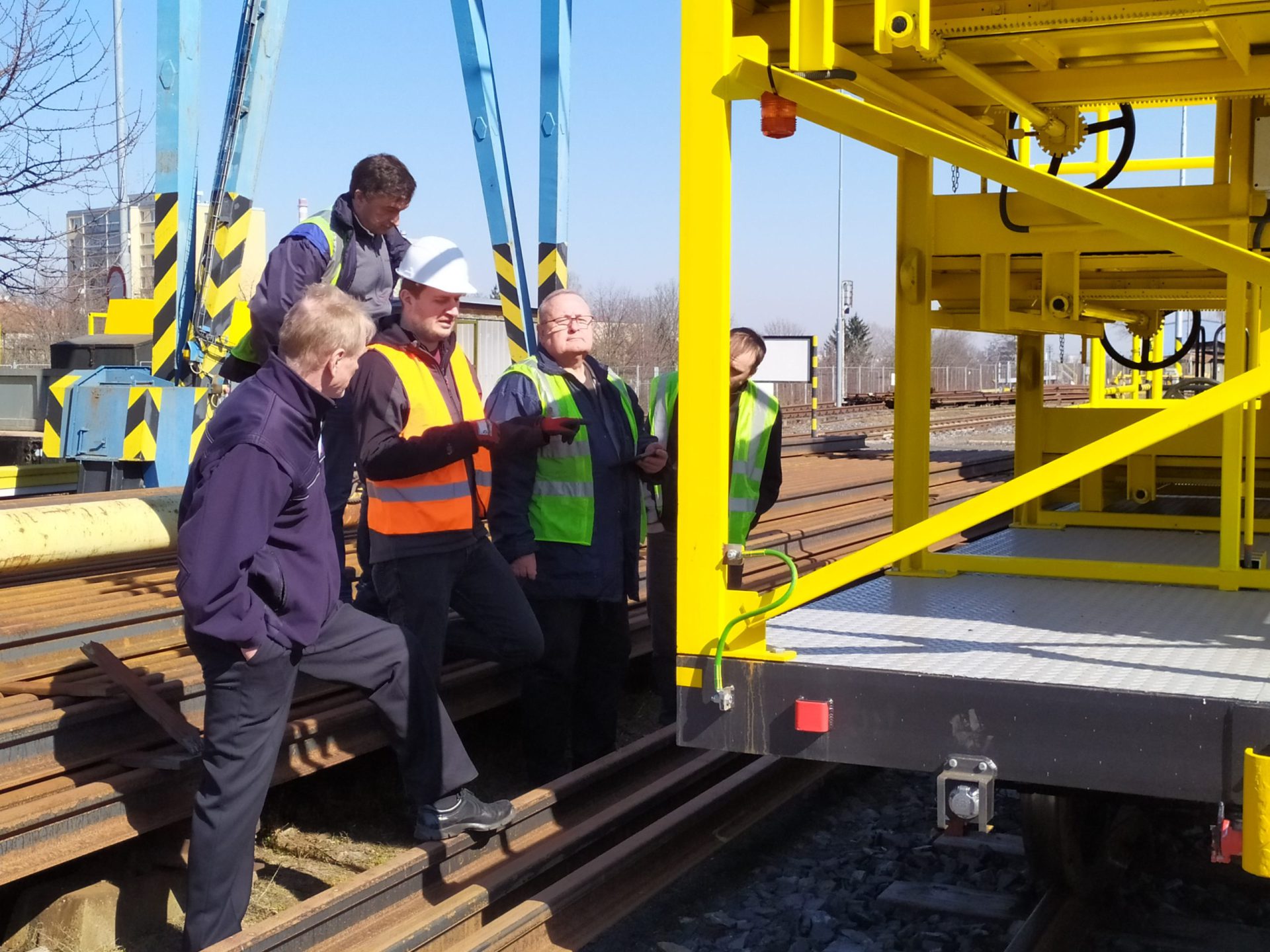 Rolling stock weight measurement